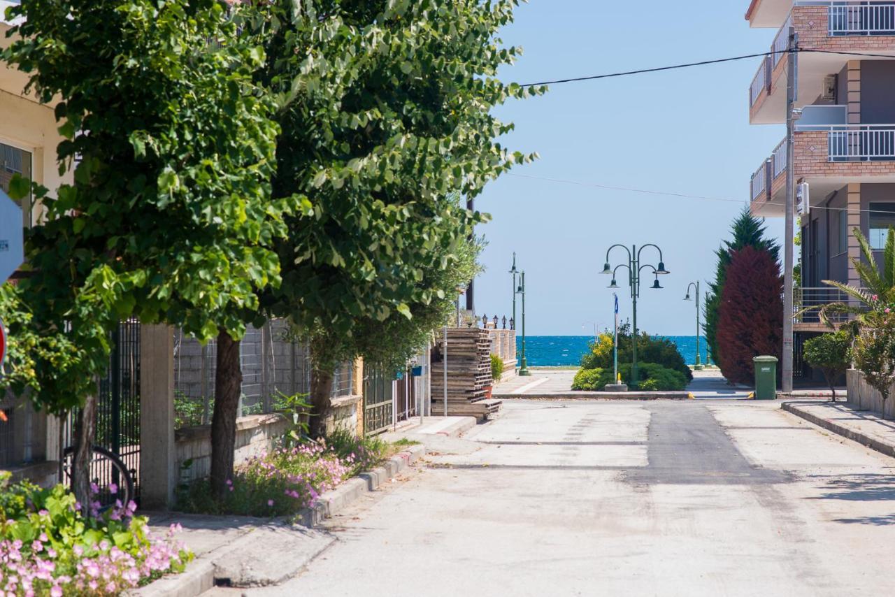 Villa Alexandra Sun Vrasná Esterno foto