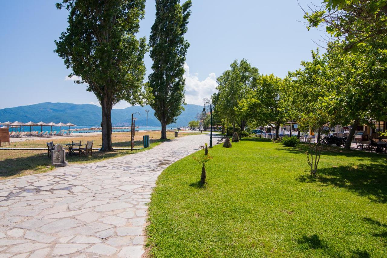 Villa Alexandra Sun Vrasná Esterno foto